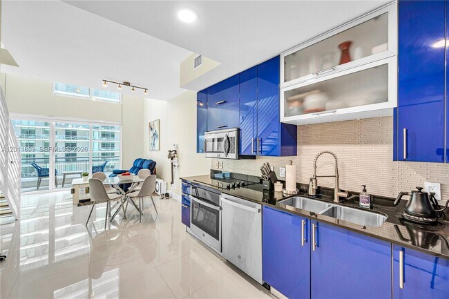 Foto del edificio - 60 SW 13th St