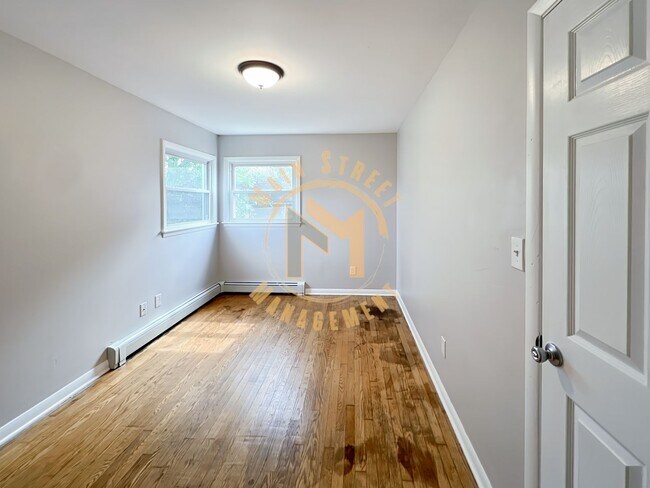 Foto del edificio - 800 S Sawyer St