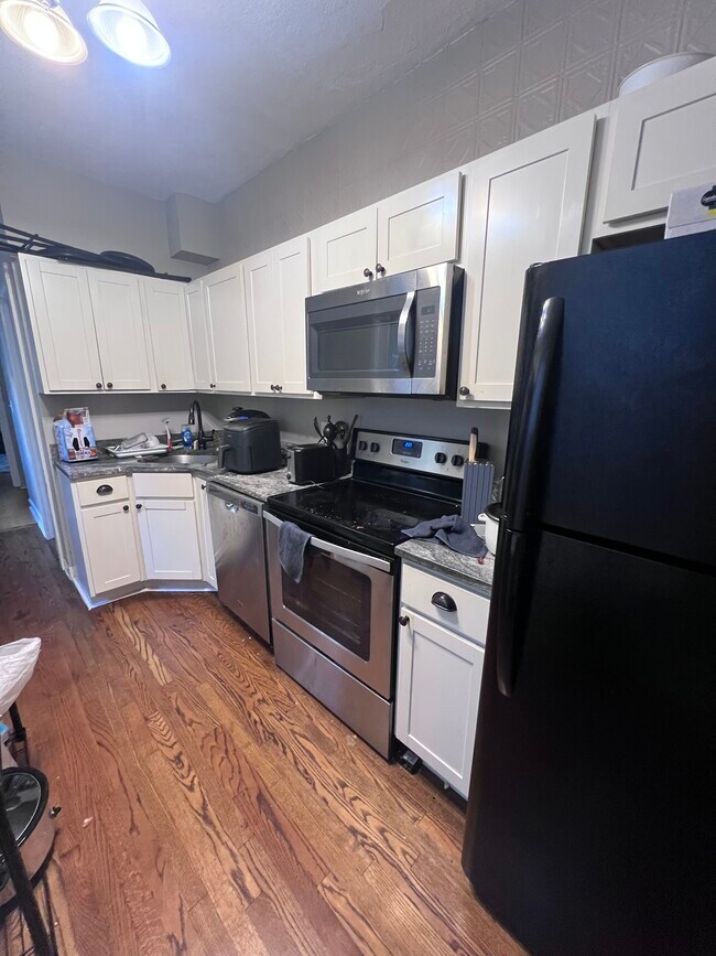 Foto del edificio - 586 Columbus Ave