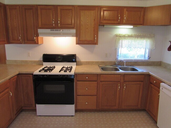 Foto del edificio - Quiet Country Setting Home