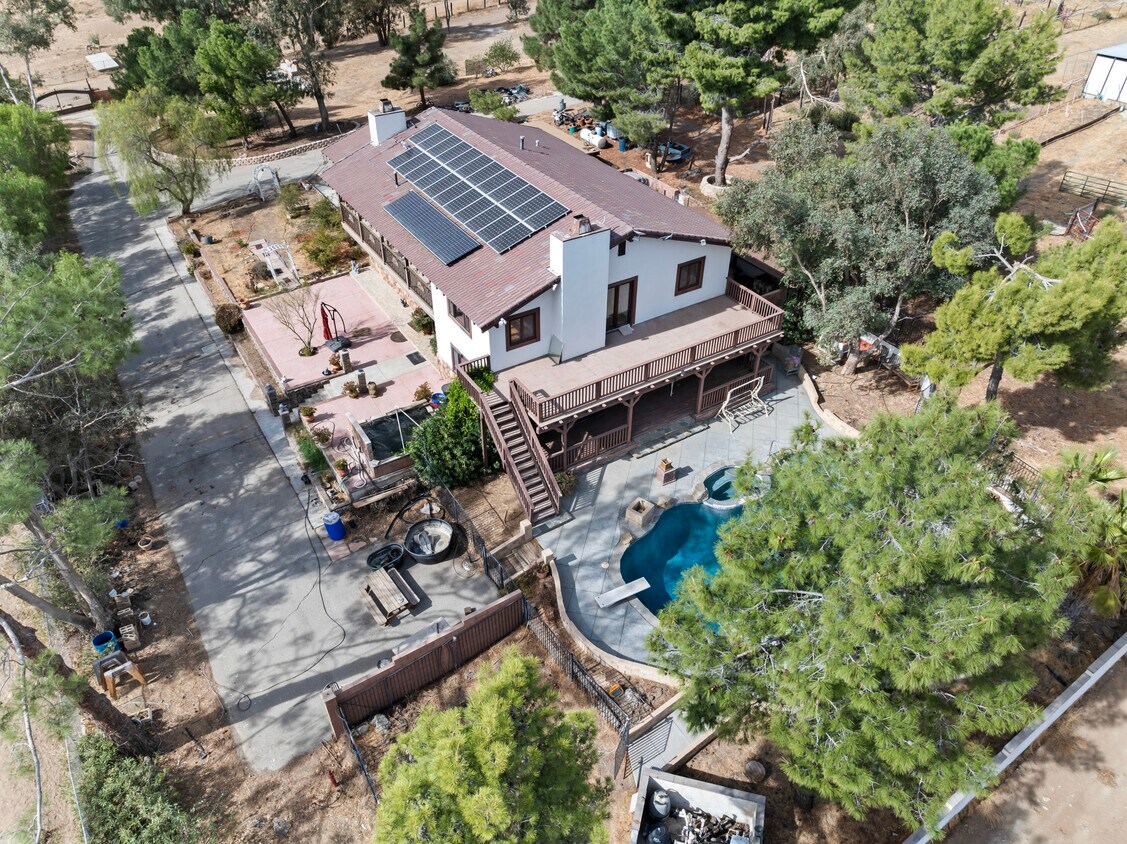 Foto principal - 35640 Dormer Rd