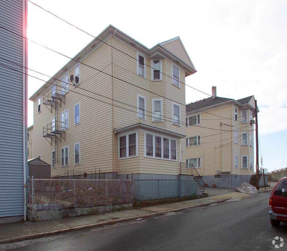 Building Photo - 73 Spring St