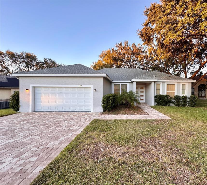Foto principal - 8227 Vineland Oaks Blvd
