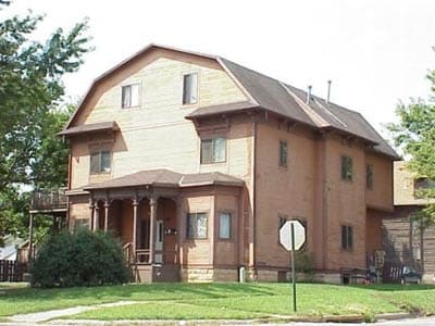 Primary Photo - 919-921 Jennings St