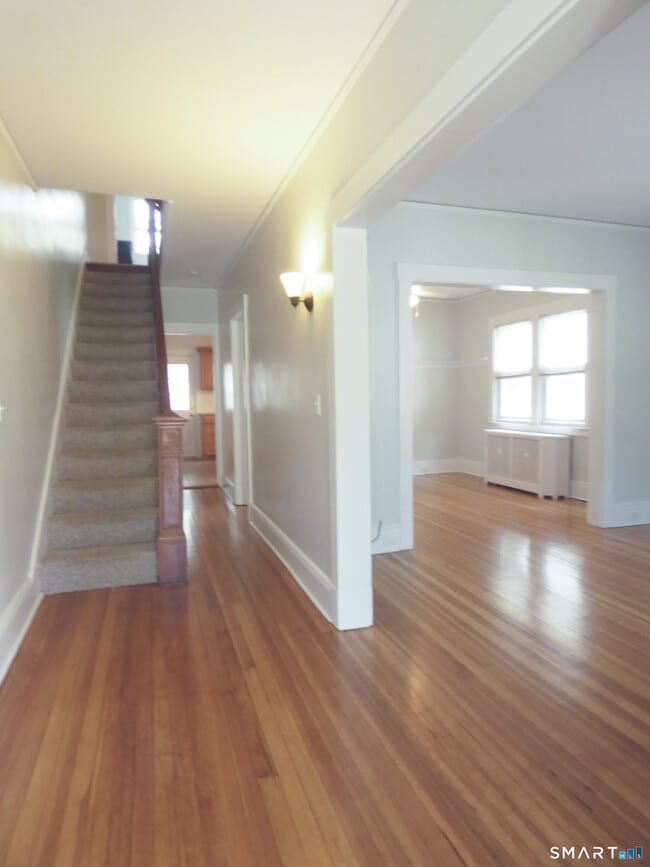 Building Photo - 70 Prospect St