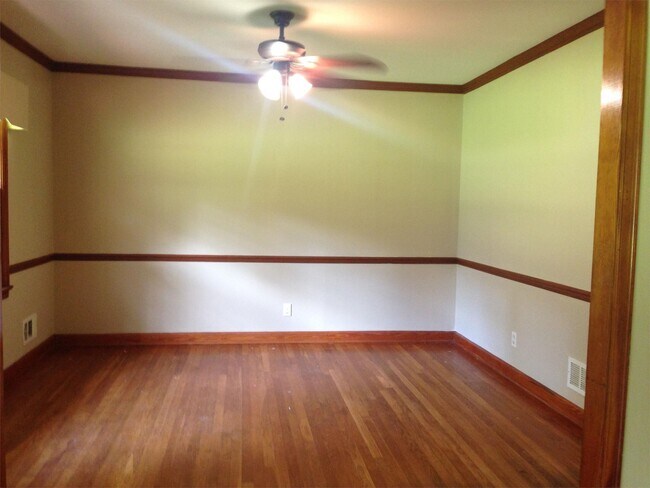 Building Photo - 2019 Bramblewood Dr NE
