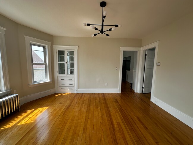 Living room - 45 Plantation St