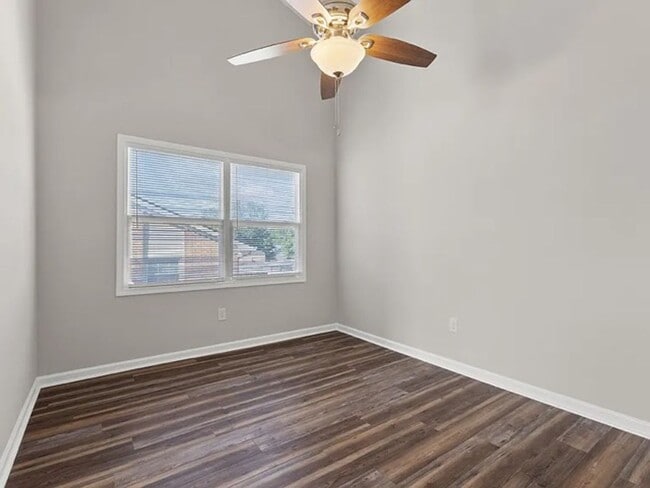 Building Photo - COMING SOON! Lovely Spacious Home in Tates Creek; Garage, Deck, Laundry Room, Pets Ok!