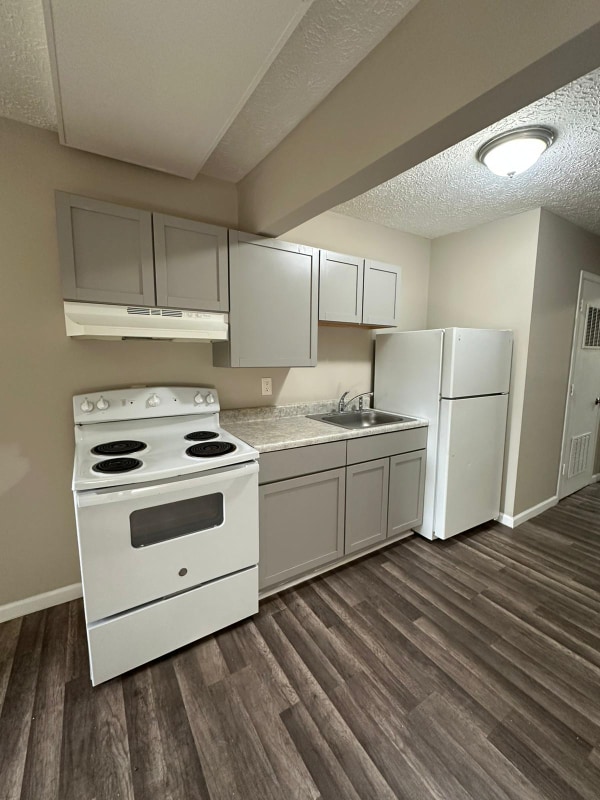 Foto del edificio - 766 Anderson Ave