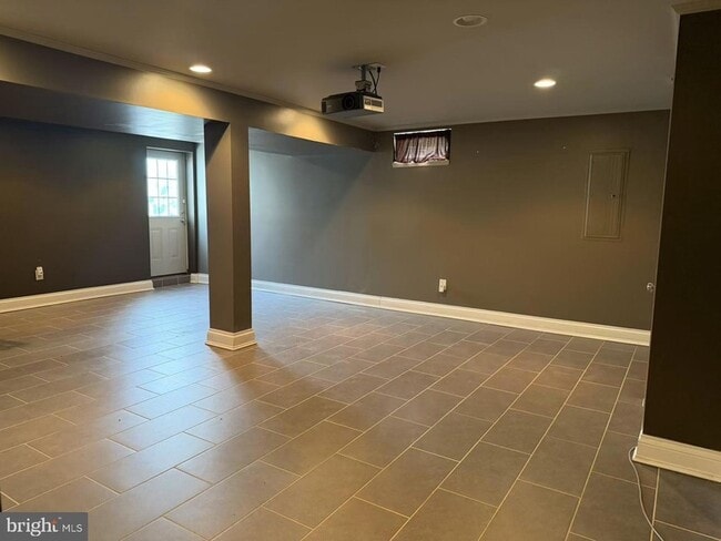 Building Photo - 7726 Heathers Ln