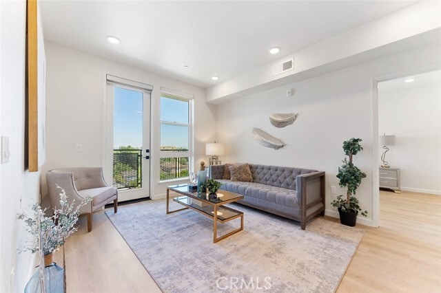Building Photo - 4064 Live Oak Ave