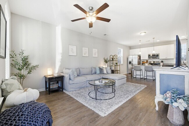 Foto del edificio - 3557 Bristol Ln