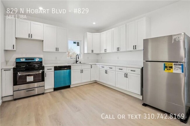 Foto del edificio - Luxe Living at 825 N. Hobart Blvd. – Where...