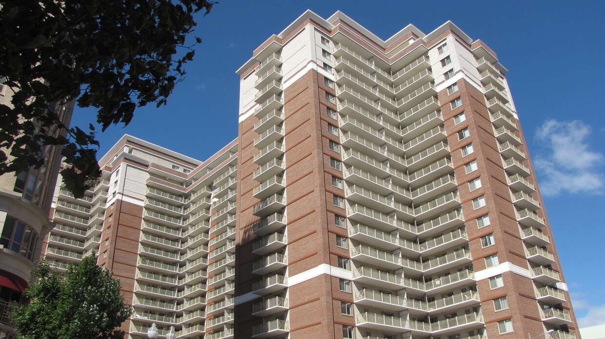 Randolph Towers Apartments 4001 N 9th St Arlington, VA