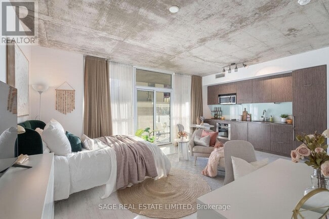 Building Photo - 478 King St W