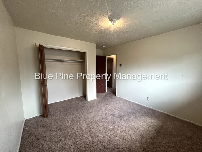 Foto del edificio - 1491 Mountain View Ln