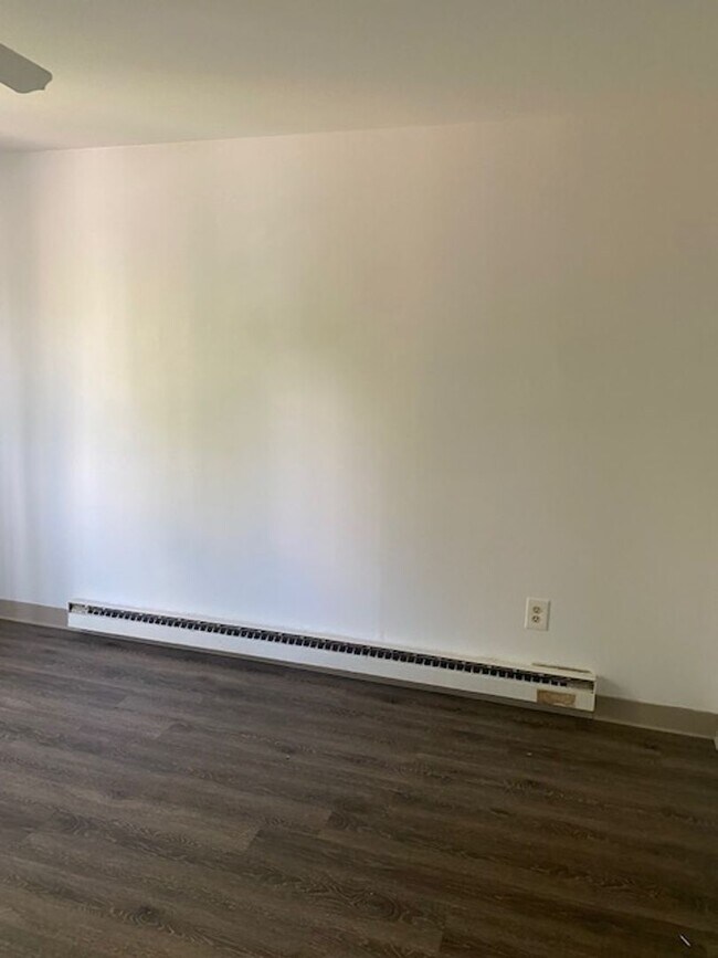 Foto del edificio - 368C-D Electronics Parkway