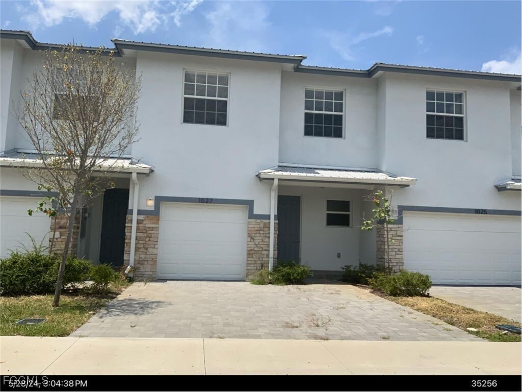 Foto principal - 1027 Sweet Lake Cir