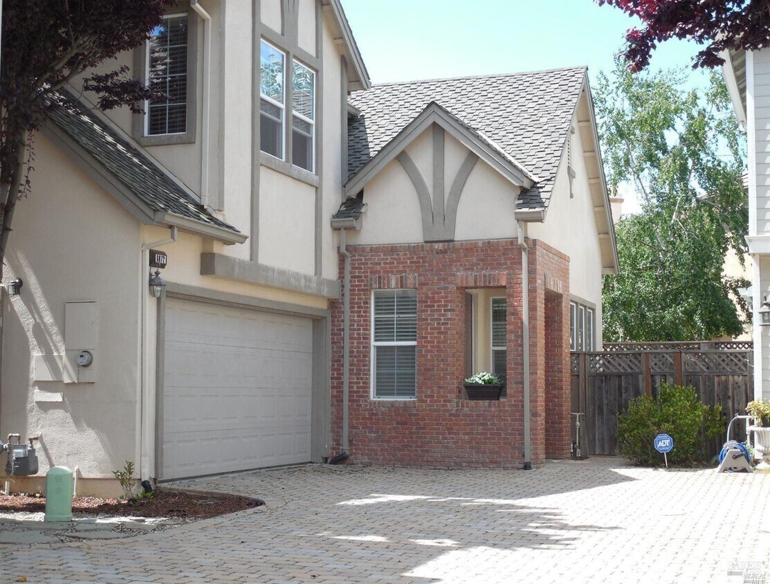 Primary Photo - 6072 Ashwell Way