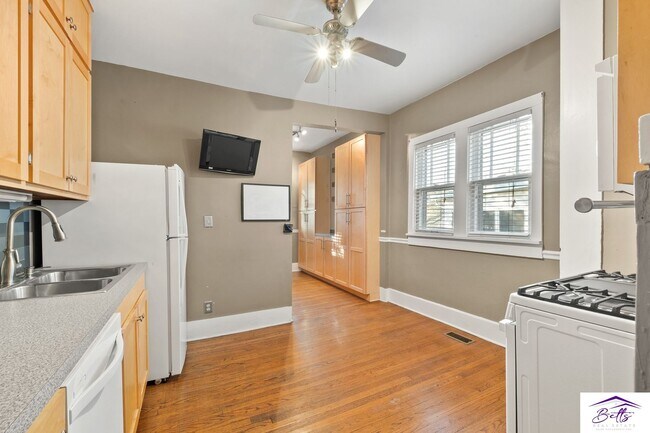 Foto del edificio - 350 N 41st St
