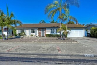 Building Photo - 1729 Lahoud Dr