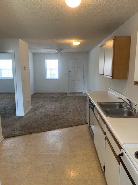 Foto del edificio - 2004 Tower Pl