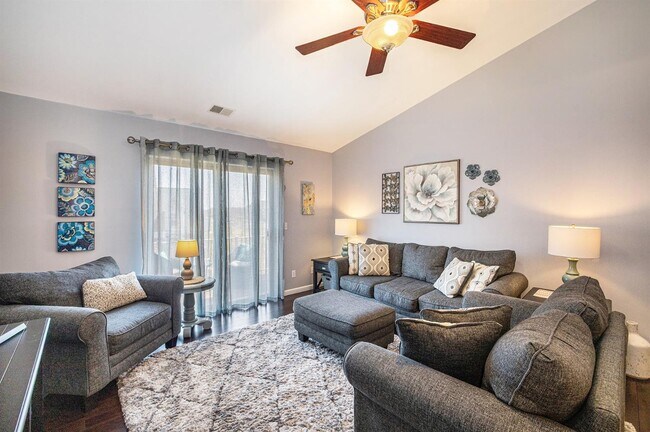 Foto del edificio - 1320 Addington Ln