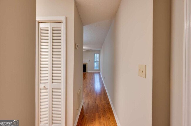 Foto del edificio - 466 Teal Ct