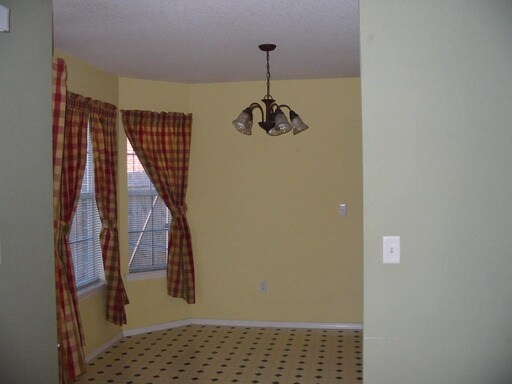 Building Photo - 1265 S China Berry Ln