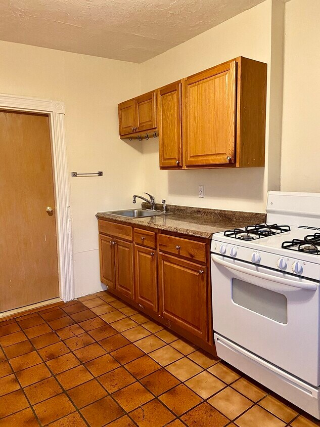 255 Beacon St Unit 3, Somerville, MA 02143 Apartments in Somerville