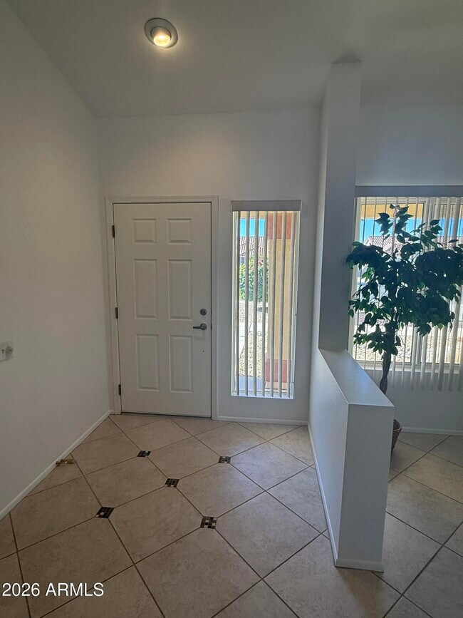 Foto del edificio - 14518 W Heritage Dr