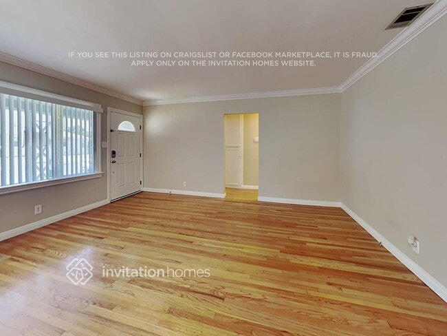 Foto del edificio - 4558 Albury Ave