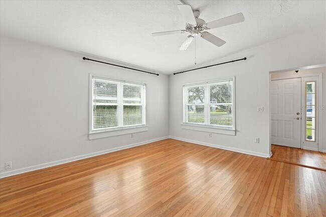 Foto del edificio - 1641 Chestnut Ave