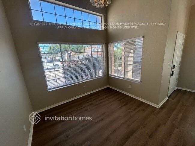 Foto del edificio - 11322 W Alice Ave