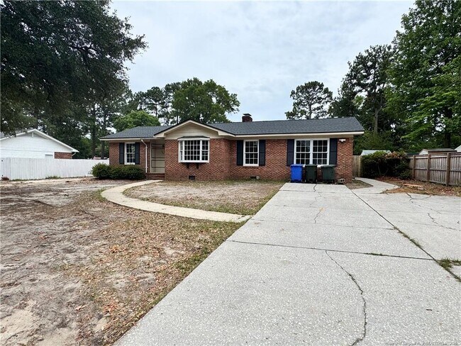 Building Photo - 706 Shortridge Rd