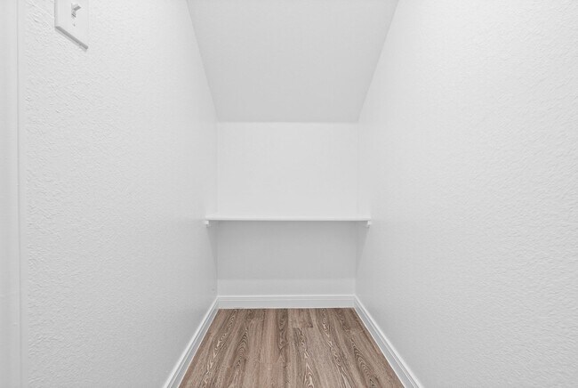 Foto del edificio - Contact Green Oak Property Management