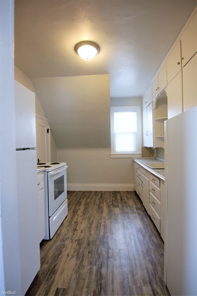 Foto del edificio - 1486 Montgomery Ave