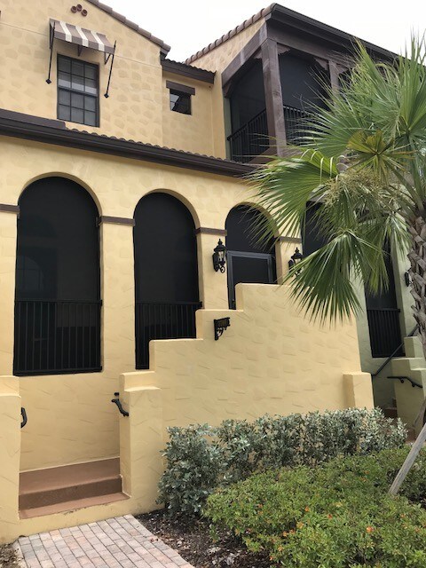 Foto del edificio - 11758 Izarra Way