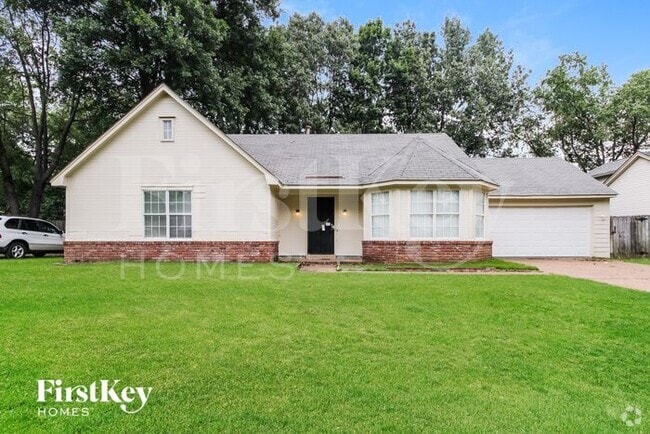 Building Photo - 6894 Rockbrook Dr