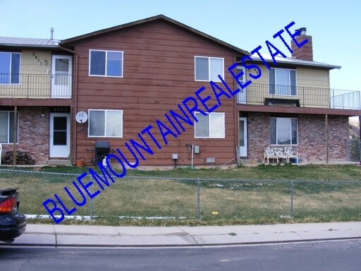 Building Photo - 2407 Split Rock Dr