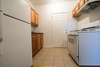 Foto principal - 7934 S Wabash Ave