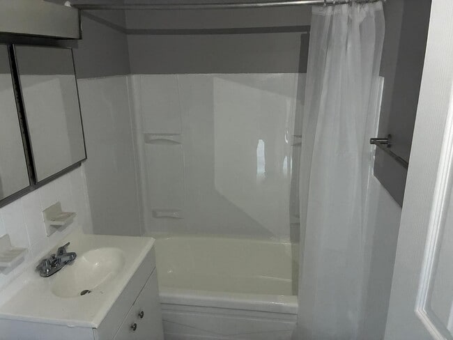 Photo - 13540 Superior Rd Apartment