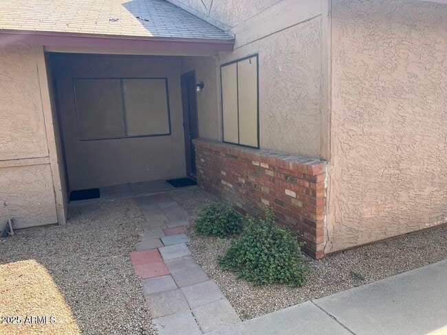 Building Photo - 6547 W Poinsettia Dr