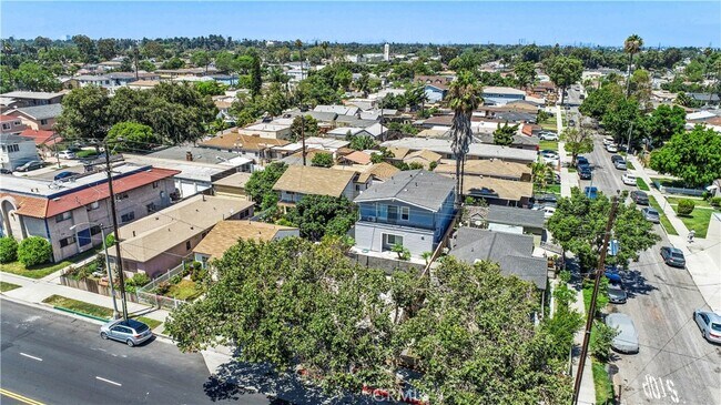 Foto del edificio - 1335 E South St