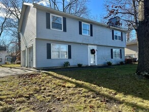 Building Photo - 18 Hawkins St