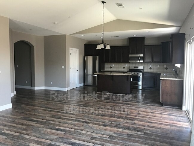 Building Photo - 4002 Cinnabar Ave