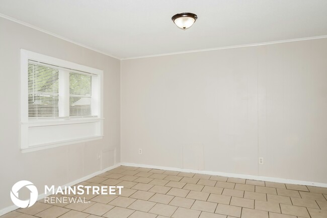 Building Photo - 2740 Dalewood Ave