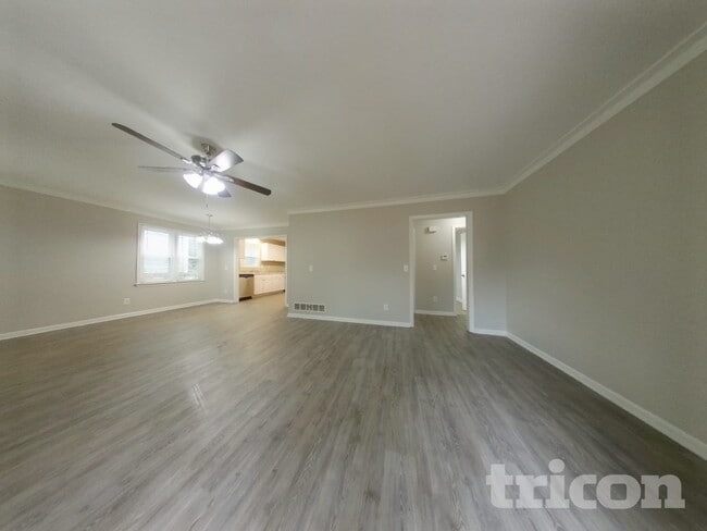 Building Photo - 237 Trinity Three Rd