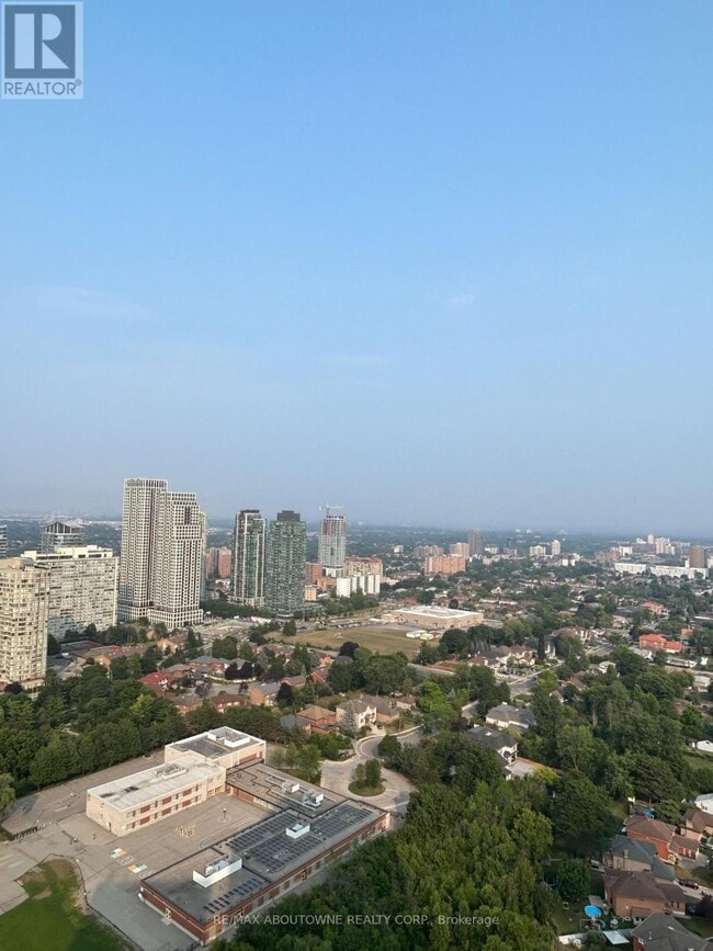 Building Photo - 223 Webb Dr