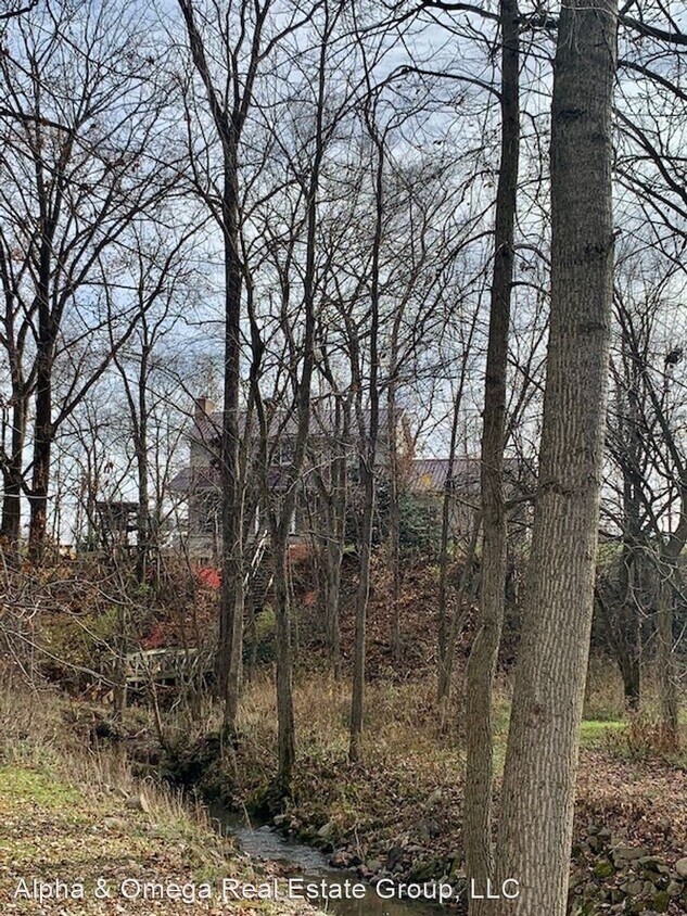 Primary Photo - 3147 Maple Ridge Rd